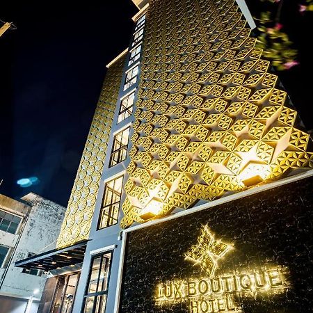 Lux Boutique Hotel Nonthaburi Bagian luar foto