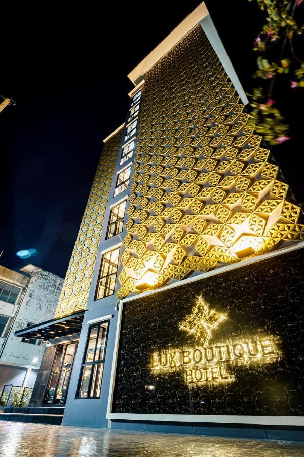 Lux Boutique Hotel Nonthaburi Bagian luar foto