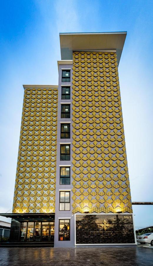 Lux Boutique Hotel Nonthaburi Bagian luar foto