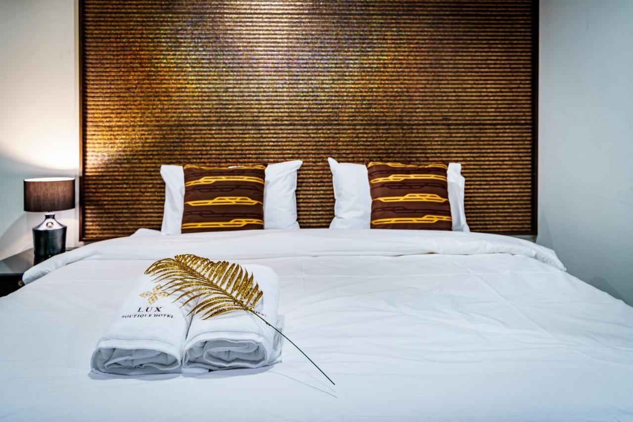 Lux Boutique Hotel Nonthaburi Bagian luar foto