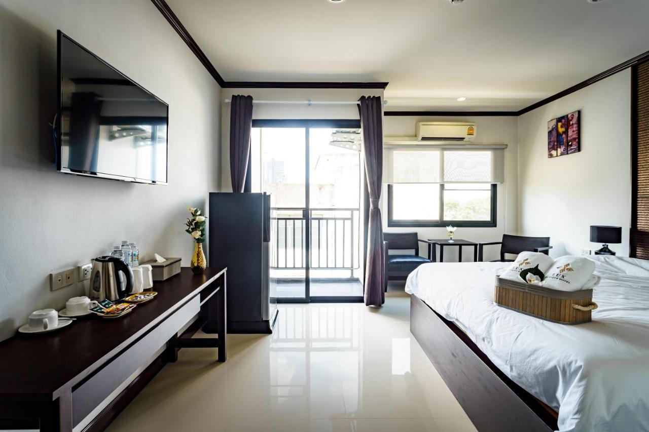 Lux Boutique Hotel Nonthaburi Bagian luar foto