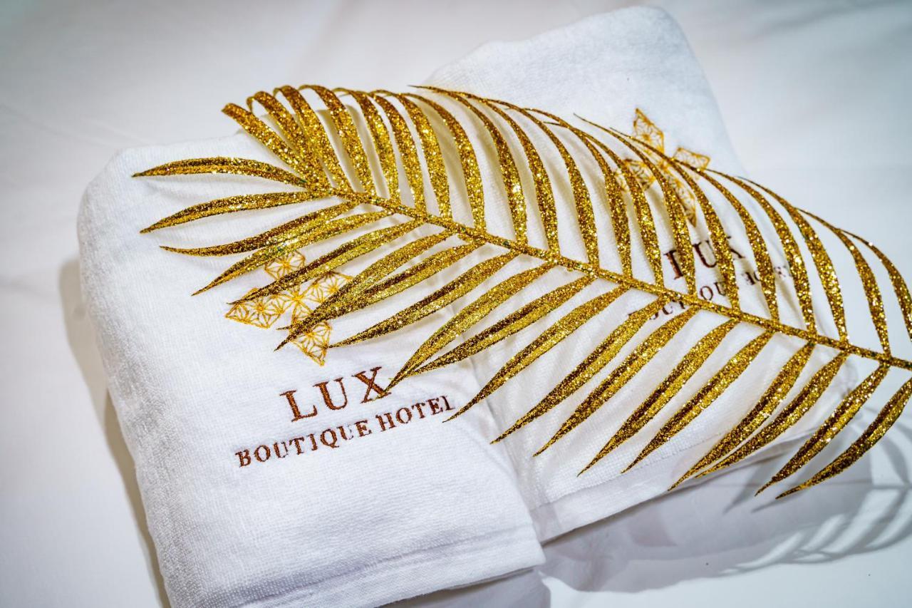 Lux Boutique Hotel Nonthaburi Bagian luar foto
